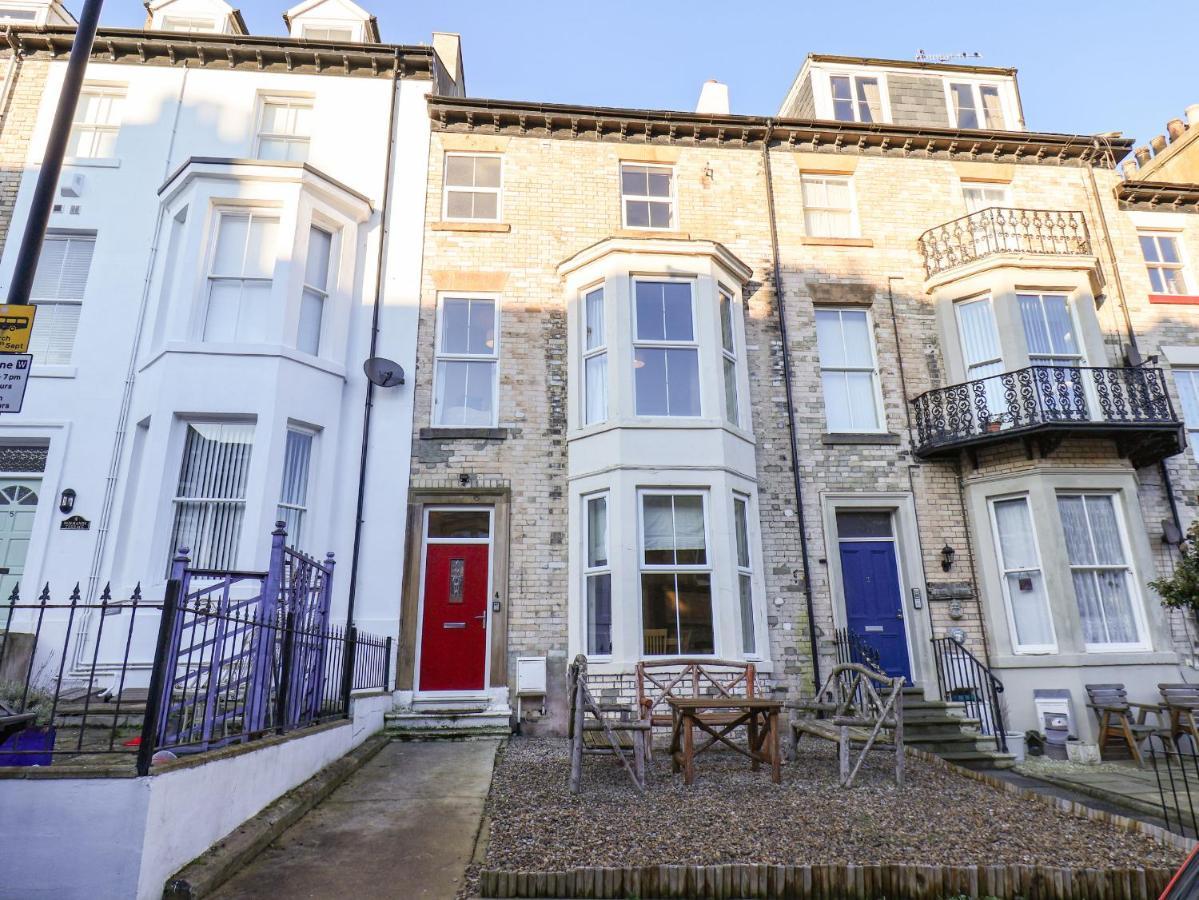 4 Normanby Terrace Vila Whitby Exterior foto