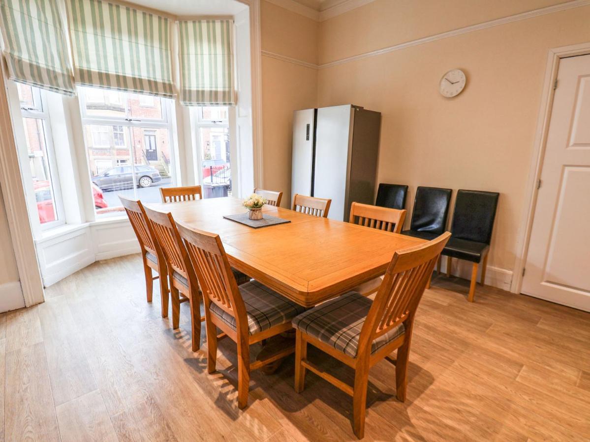 4 Normanby Terrace Vila Whitby Exterior foto
